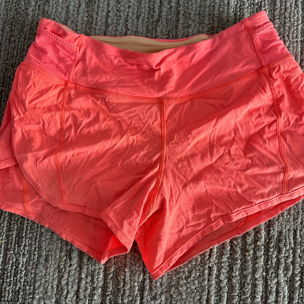 Lululemon Hotty Hot Low-Rise Lined Short 2.5" Size 8 Orange
